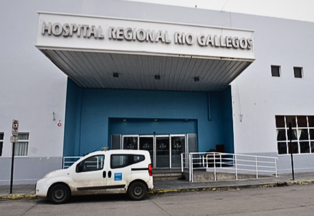 El Ministerio de Salud desmintió rumores y aseguró la normal atención en el Hospital Regional