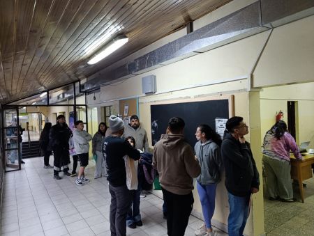 Inscripción histórica en el InSET: casi 1.000 nuevos estudiantes apuestan a la Educación Técnica en Santa Cruz