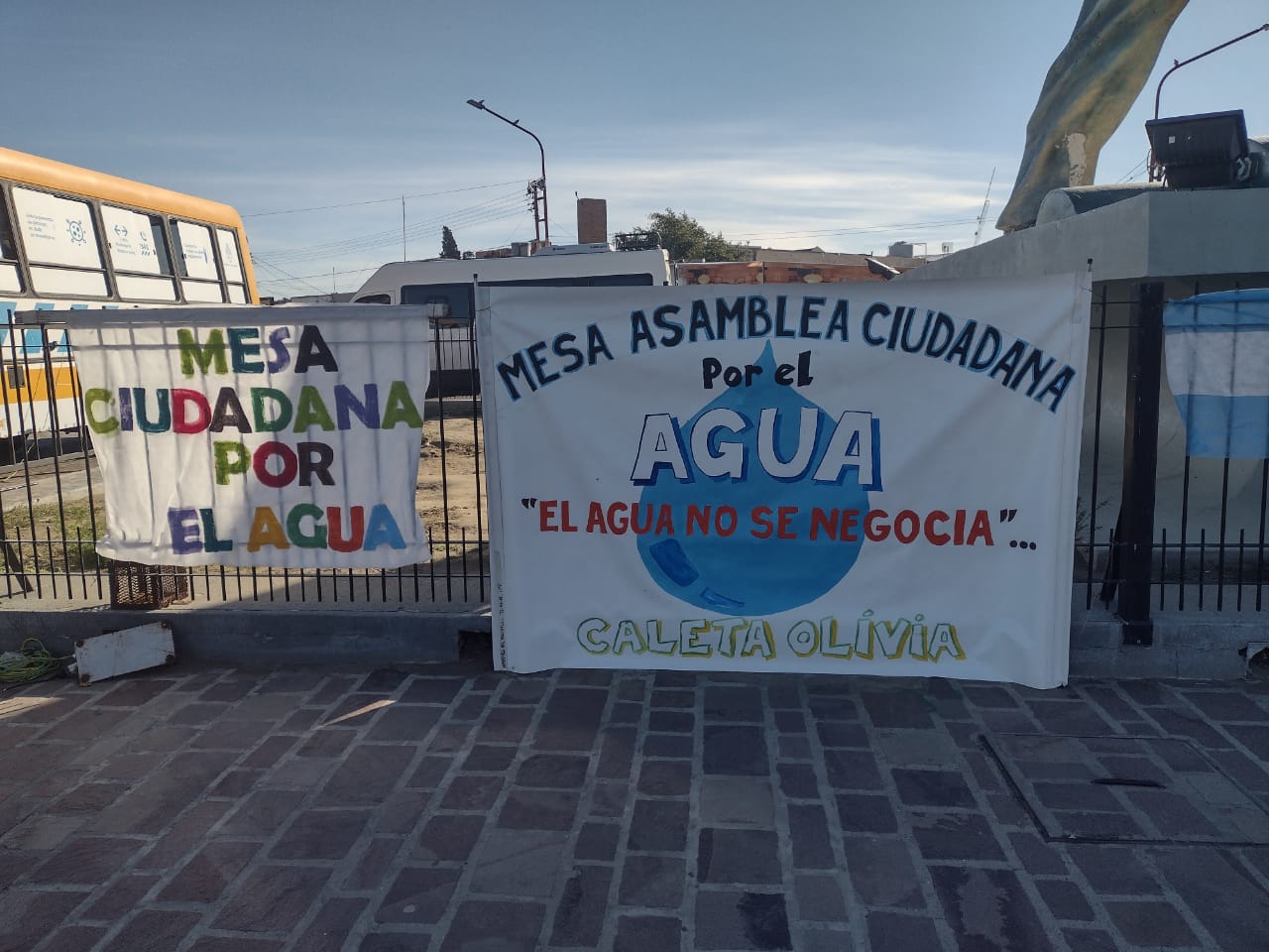 Aparicio rechazó la deuda en dólares y reclamó explicaciones por los fondos de YPF 