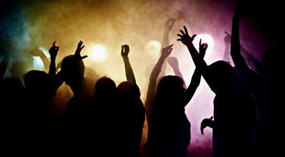 Fiestas clandestinas en Comodoro Rivadavia: jóvenes y adultos que aún se enfrentan al peligro del COVID19 