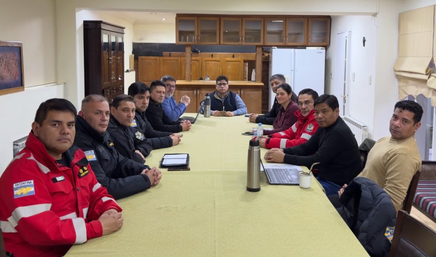 Vidal se reunió con la cúpula policial: “estamos avanzando en una solución”