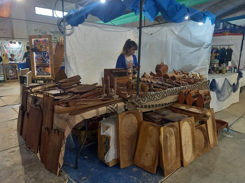 Primera expo del club de emprendedores en el gimnasio Enrique Mosconi
