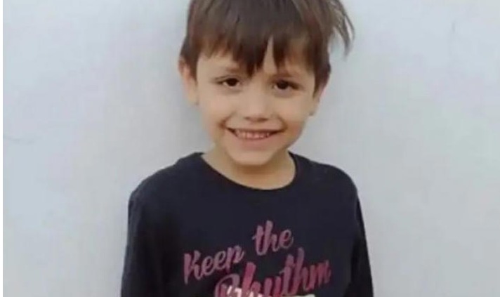 Mataron a golpes a un nene de 4 años en Berazategui: detuvieron a su mamá y su padrastro