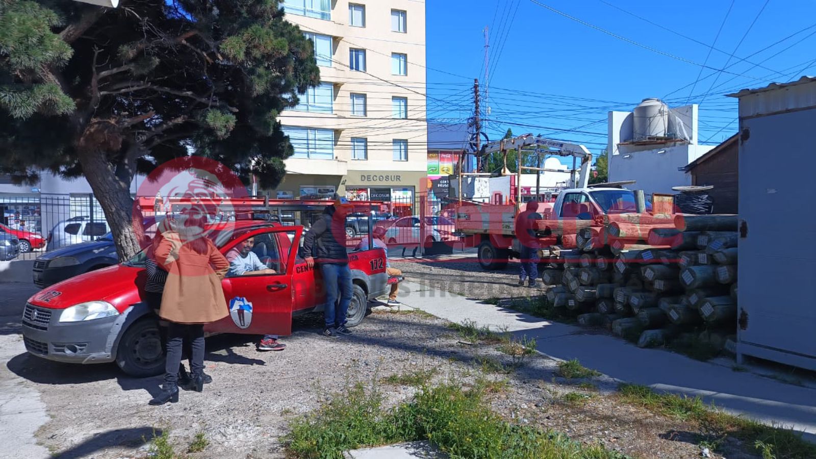 40 trabajadores realizan una retención de servicios en la Central Telefónica de Caleta Olivia 