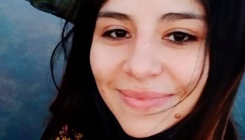 Causa por abuso sexual: Macarena es perseguida por la gente