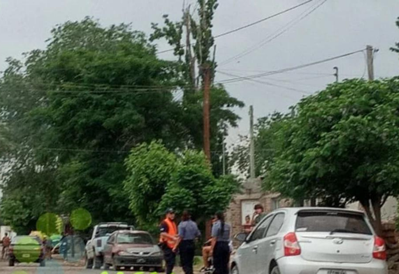 Un nene de 13 años se robó el auto de una maestra y lo chocó