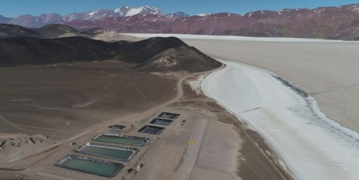 Minera china Zijin invertirá USD 600 millones en litio de Catamarca con el RIGI