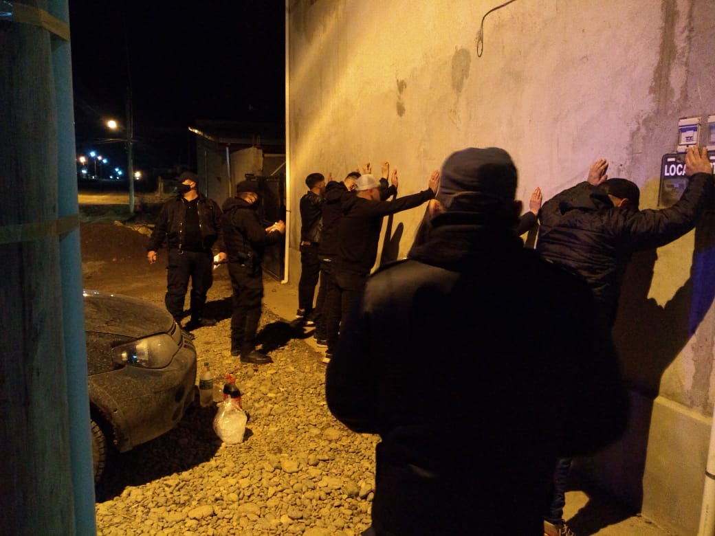 En Río Gallegos desbarataron otra fiesta en donde habían menores de edad