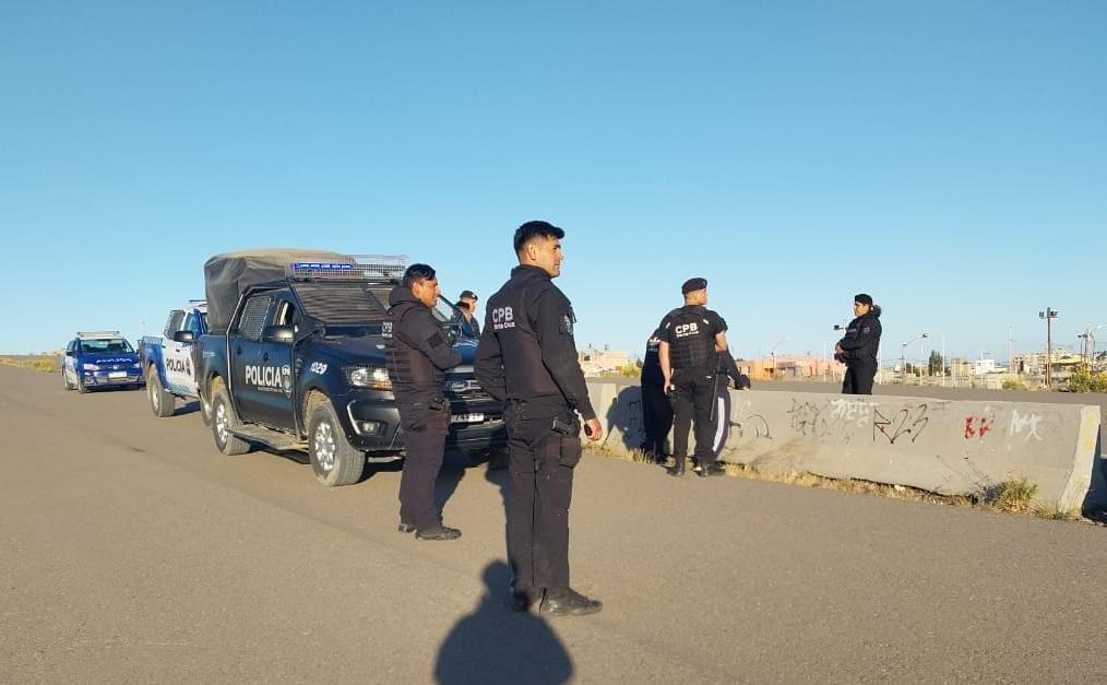 Barrio Rotary 23: dos menores le apuntaron a una mujer con un arma para robarle 