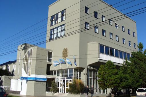 Roquel confirmó que suspenden la sesión de diputados y se mostró critico ante la apertura de la zona franca de gallegos