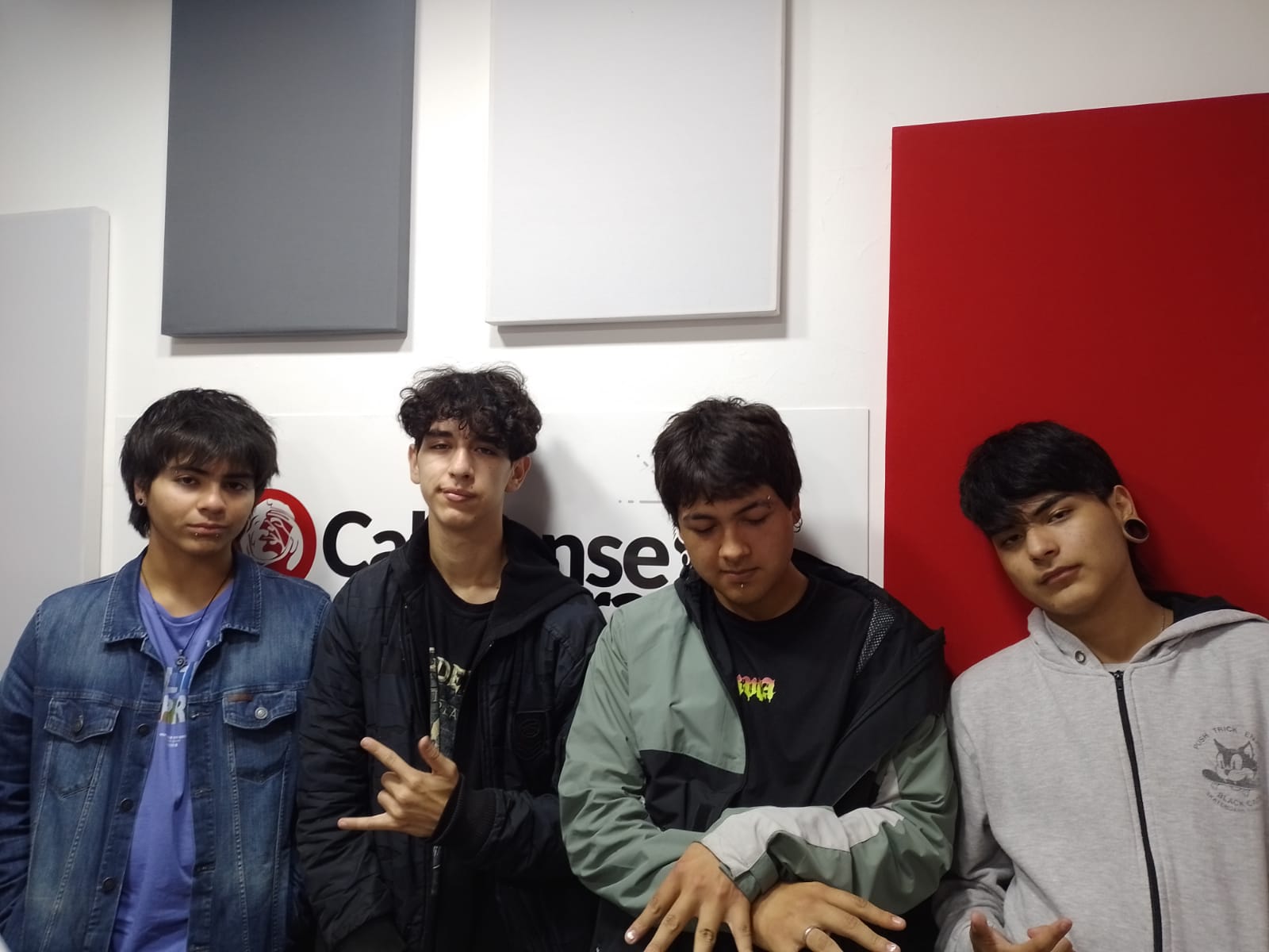 Koraline festeja su primer aniversario con un show en vivo 