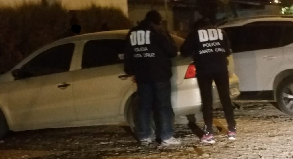Caleta Olivia: la DDI desbarató una banda extorsiva que operaba desde la cárcel, 4 mujeres implicadas fueron detenidas