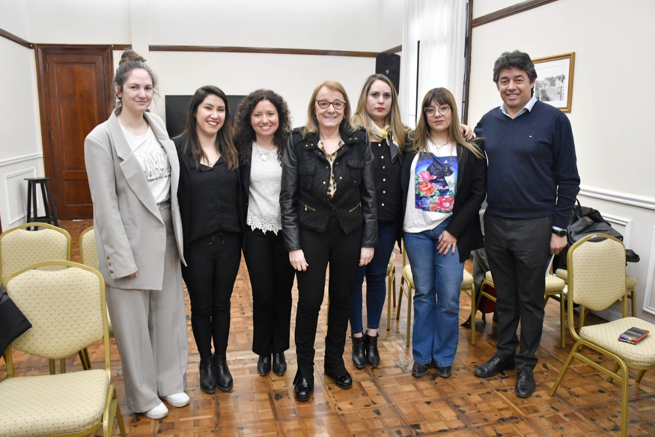 Alicia encabezó la presentación del aumento en los montos de la Tarjeta Social