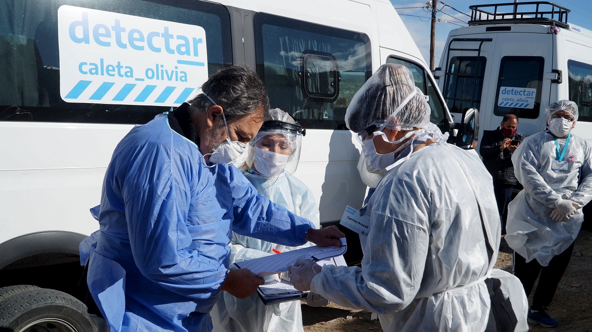 El Dr. Acuña Kunz acompañó el operativo del Plan Detectar en el B° Bicentenario 