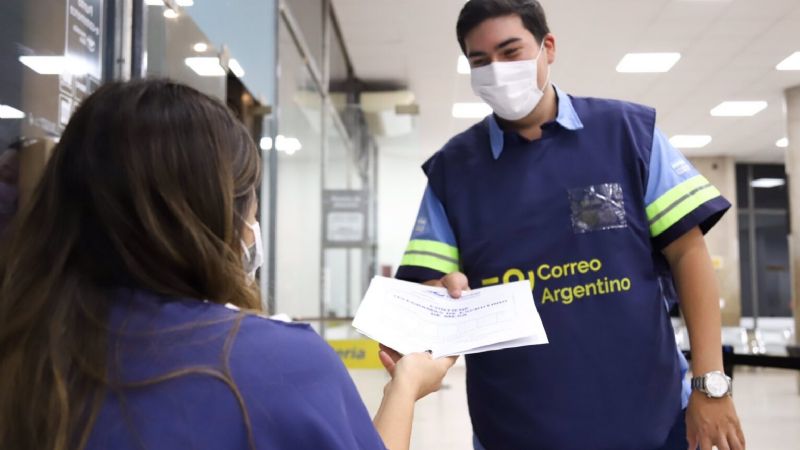 Adelantan y mejoran aumento salarial para empleados del Correo Argentino