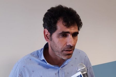 Cristian Bazán afirmó que no hay voluntad política para restituirle su banca y que los concejales votaron por presión