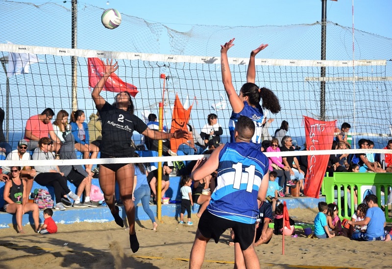 El Beach Vóley culminó con una gran participación y un final atrapante