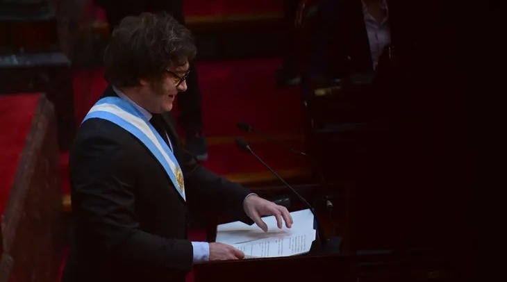 Qué dice el Presupuesto 2025 sobre aumentos de tarifas y combustibles