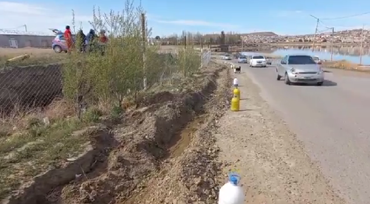 Tras la queja de los vecinos del Rotary XXIII colaboradores de Lemuel dieron explicaciones 