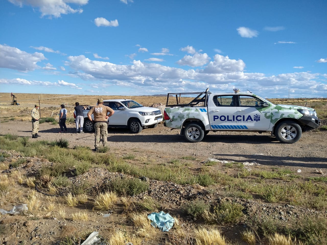 La policia detuvo a cuatro sujetos con armas largas y animales faenados