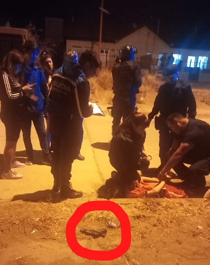 Caleta Olivia: la policía atrapó a un joven armado de 14 años 