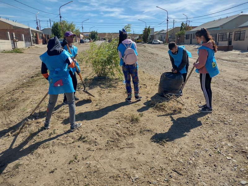 La Agrupación 11 de noviembre realizó tareas de limpieza en el barrio Rotary 23