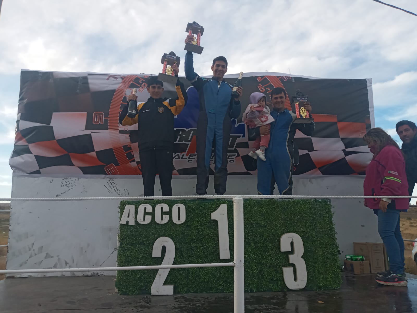 Se corrió la primera del Pro Kart Caletense