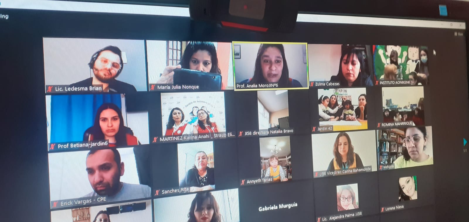 Perito Moreno: continúan las derivaciones médicas y ya son más de 70 las viviendas afectadas por la explosión