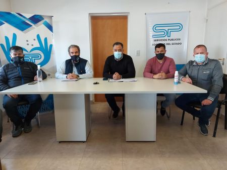 Servicios Públicos realizó la apertura de sobres para la obra de tratamiento de efluentes cloacales en Las Heras