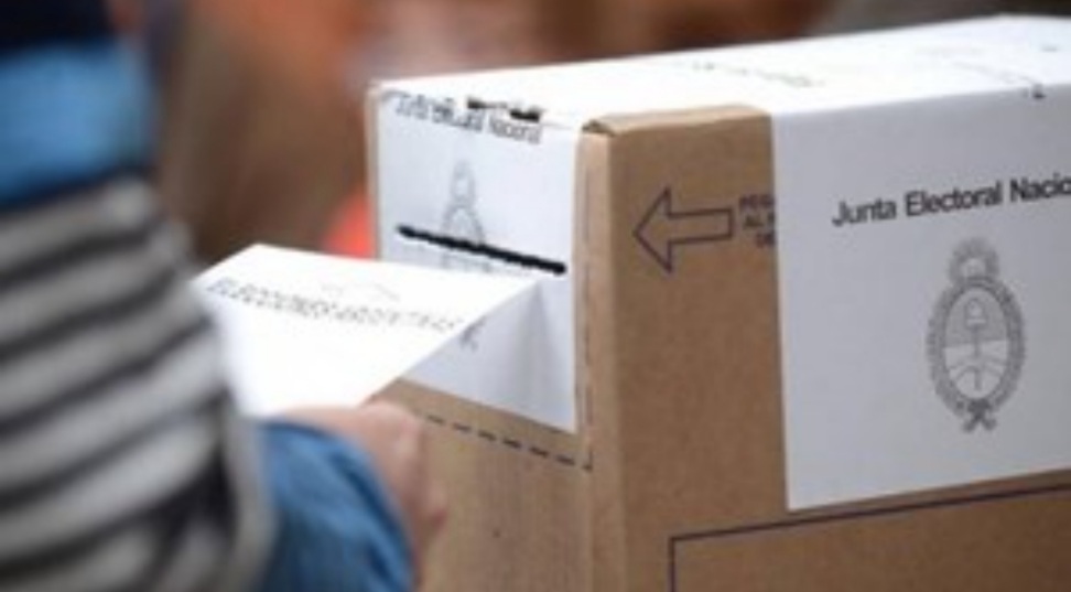 Aprobaron un protocolo Covid para las elecciones para tratar de evitar aglomeraciones en las escuelas