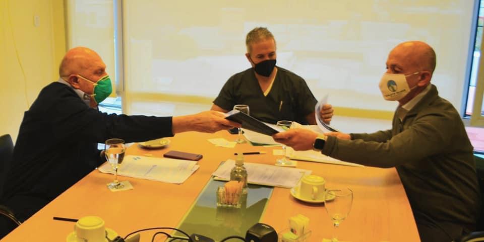 Hospital Zonal y Clínica Cruz del Sur firmaron convenio de ayuda mutua