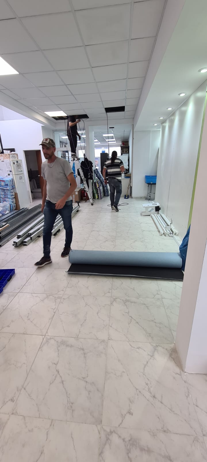 “La Vendimia 2026” continuó con degustaciones, emprendedores y espectáculos artísticos