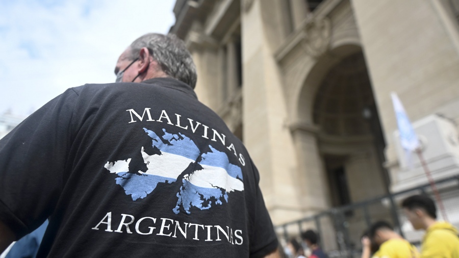“Hay familias que deben elegir entre comer o pagar los servicios”: Aparicio pidió suspender los cortes de luz y gas durante el invierno