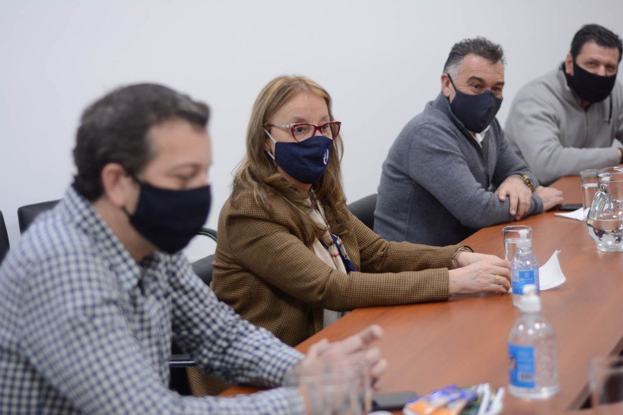 Alicia Kirchner se reunió con las distintas áreas del Ministerio de Economía
