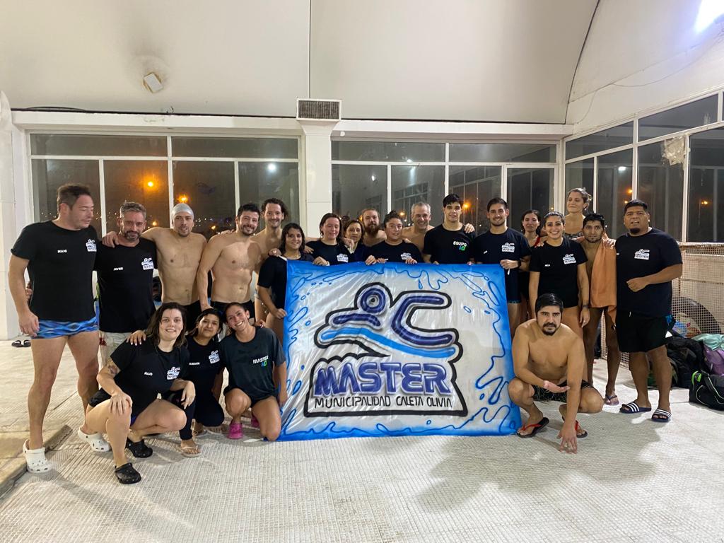El grupo Máster se prepara para su primer Torneo Nacional de Natación en Buenos Aires