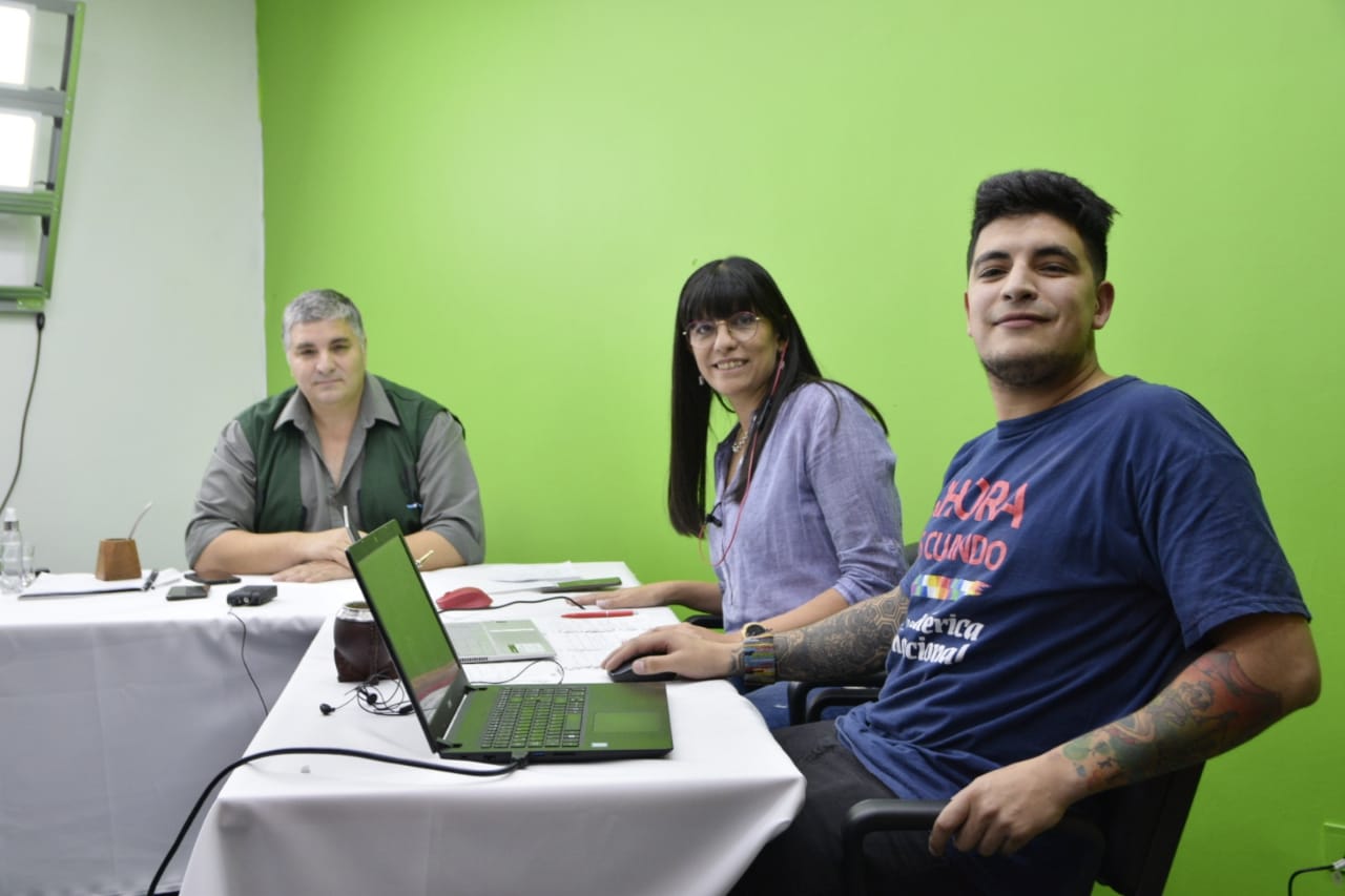 Aparicio analiza la situación social de Santa Cruz