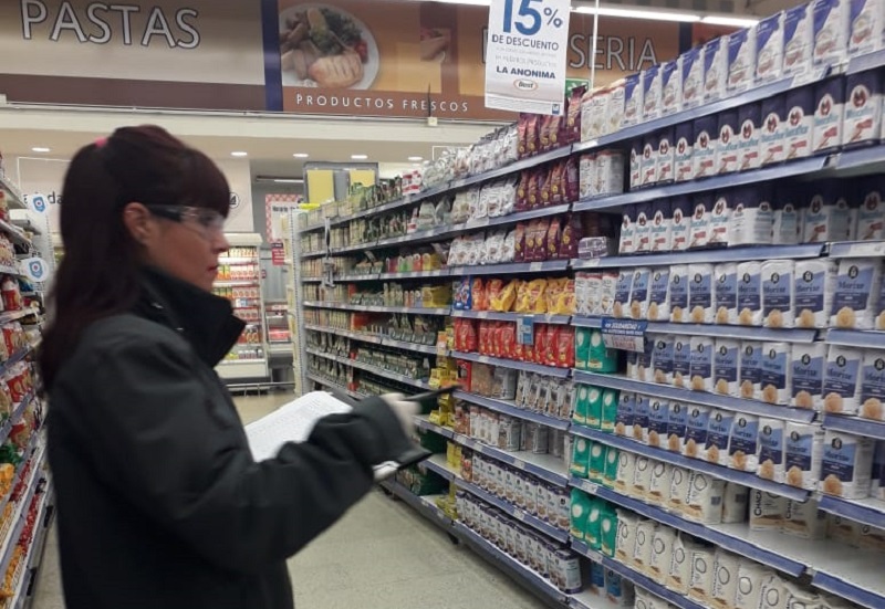 El Gobierno arranca con controles de precios en supermercados de Rio Gallegos, en Caleta Olivia nada