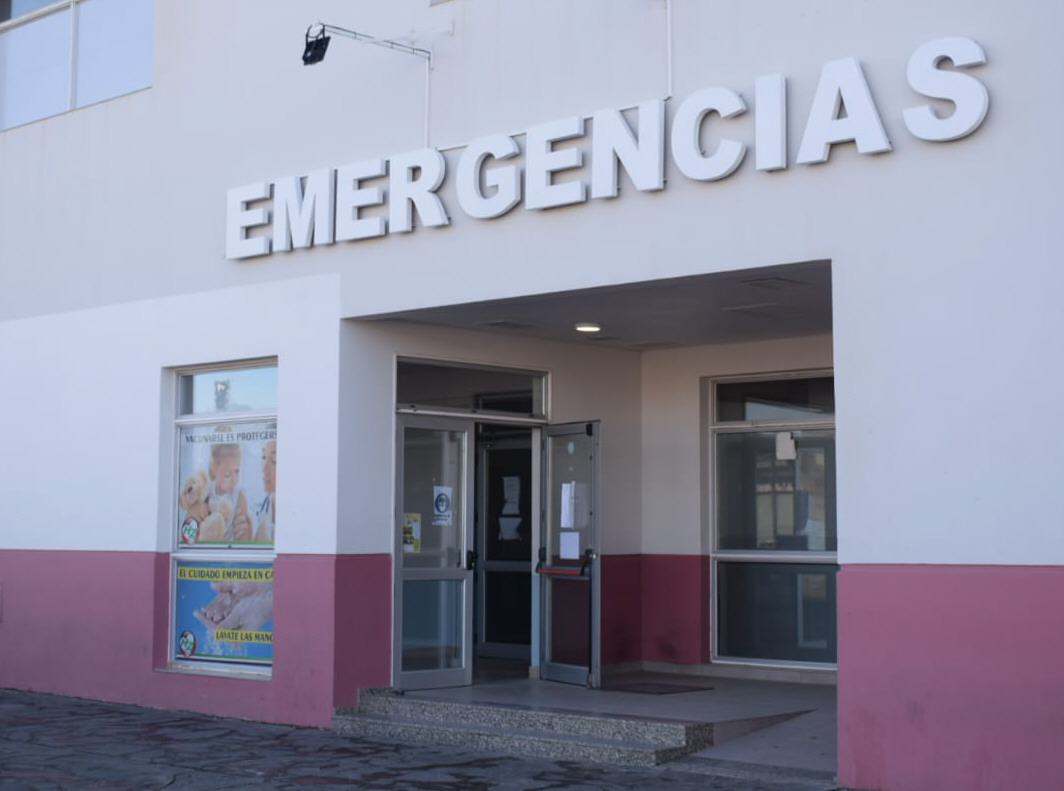 Un adolescente de 17 años se resistió a un robo, terminó apuñalado y debió llegar hasta la guardia caminando