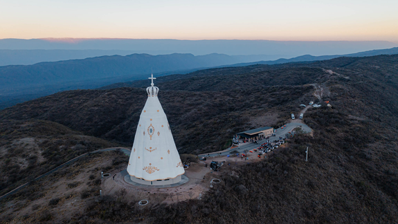 Catamarca: Construyeron una Virgen más alta que el Cristo Redentor 