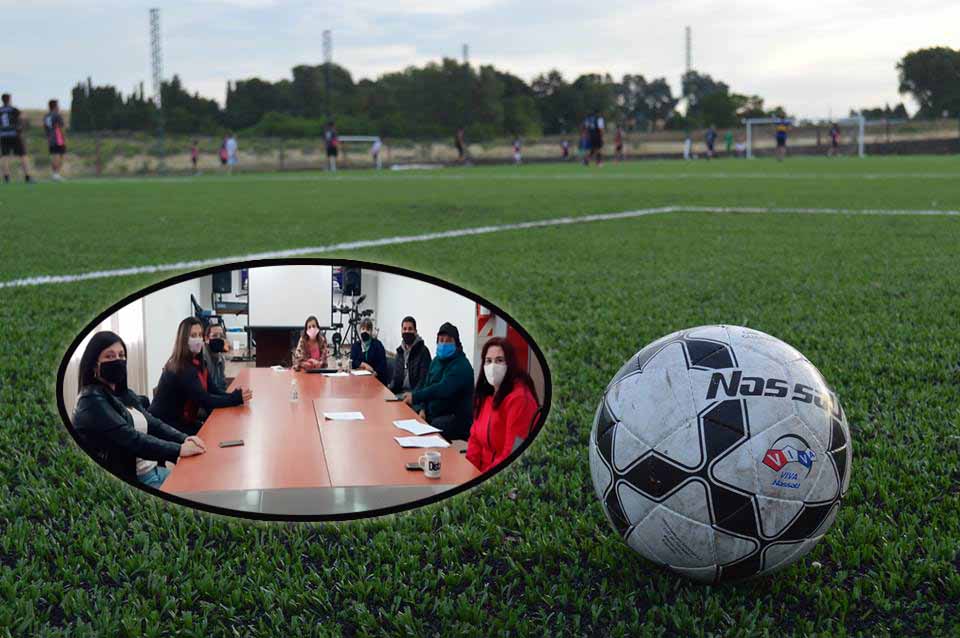 ¿Listos para un partido?: podrían volver a abrir las canchas de césped sintético