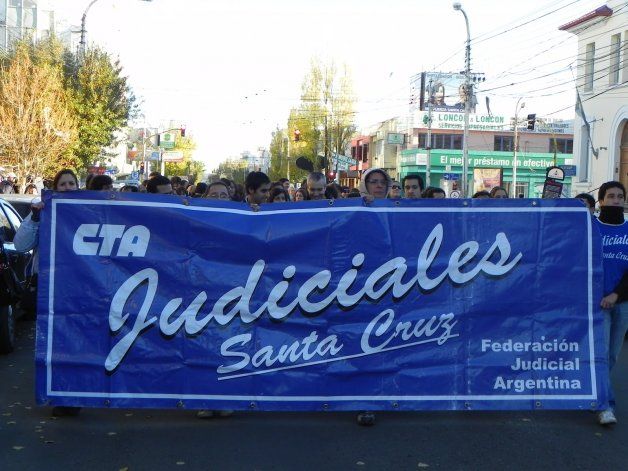  Gremio de judiciales: paro y desconexión total de actividades