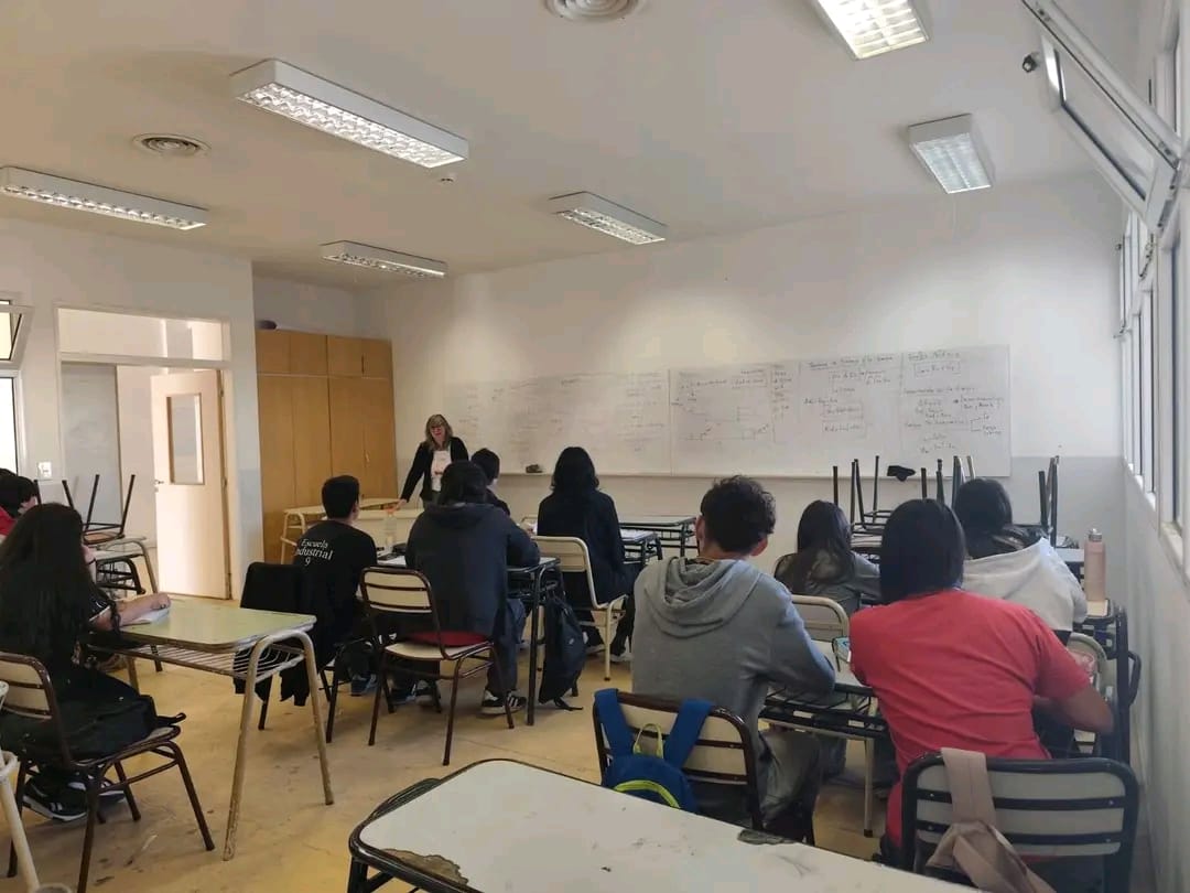Defender el empleo local: Vidal impulsa más controles a las empresas