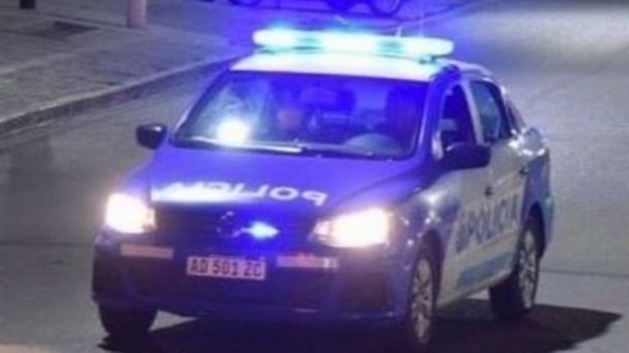 Detuvieron a un hombre de 31 años: roban un Ford Falcon de una vivienda y personal policial lo recupero
