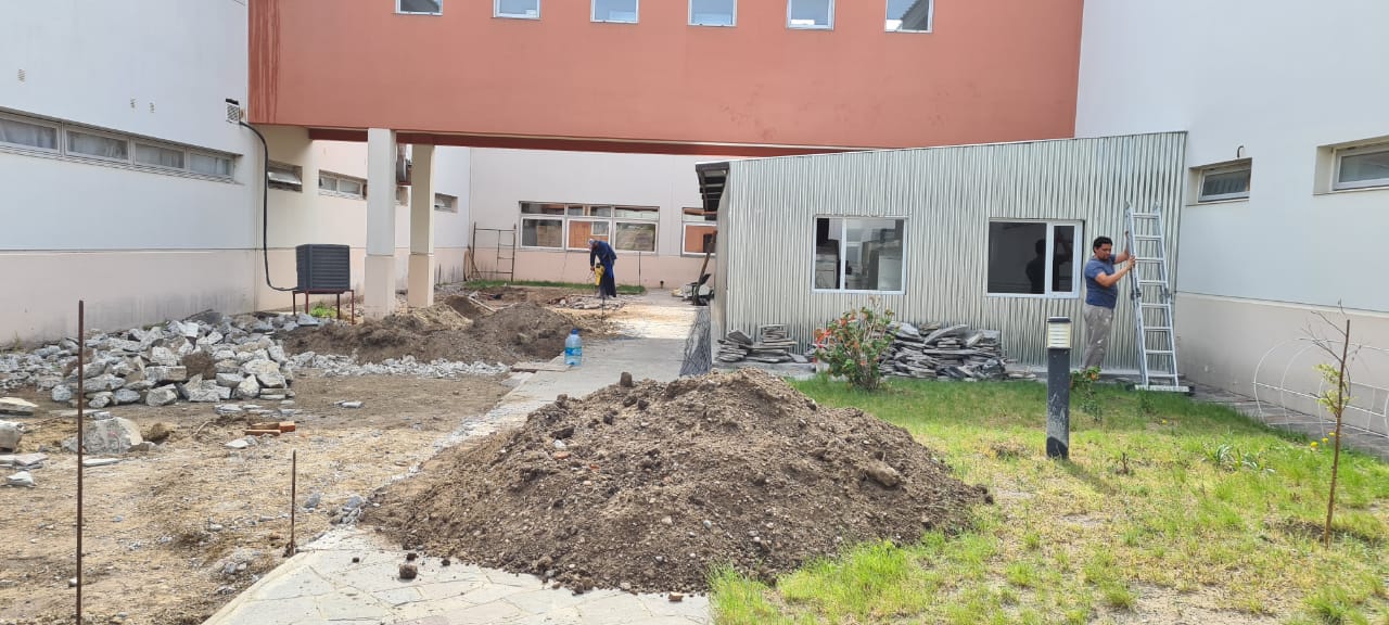 Es un aporte del gremio jerárquico a Caleta Olivia: comenzó la obra de ampliación del Laboratorio del Hospital Zonal