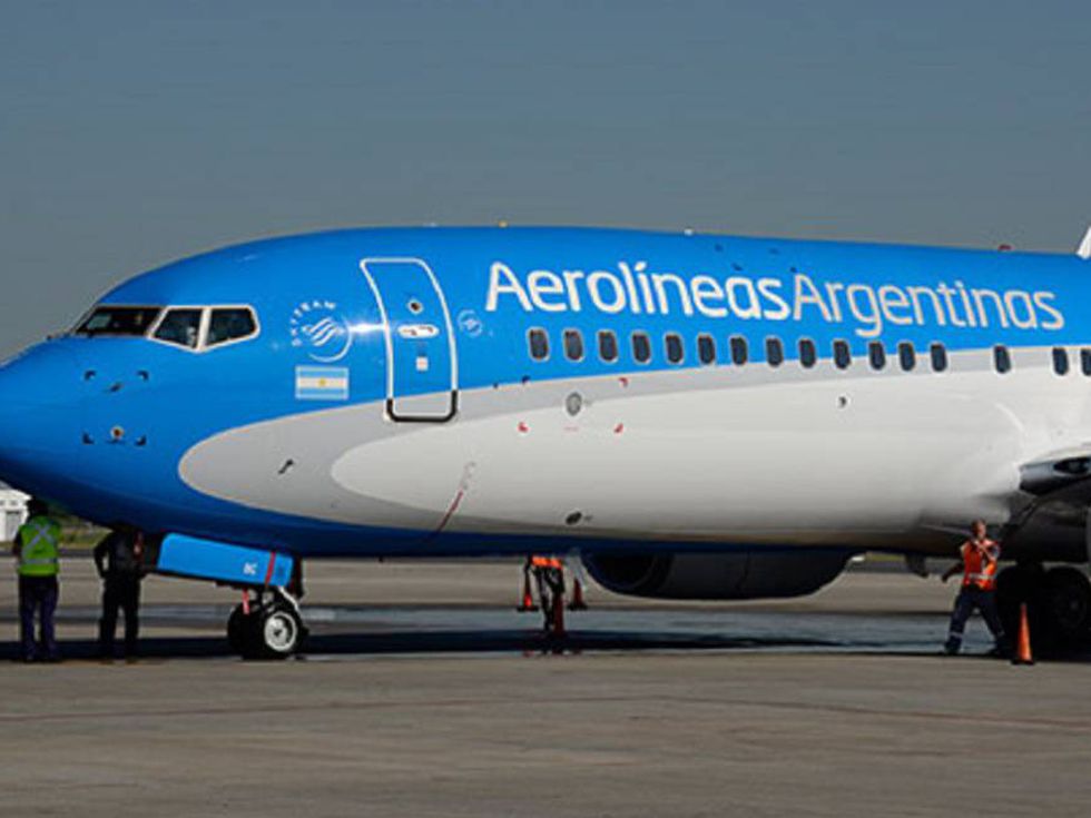 Aerolíneas Argentinas anunció posibles demoras y cancelaciones de vuelos