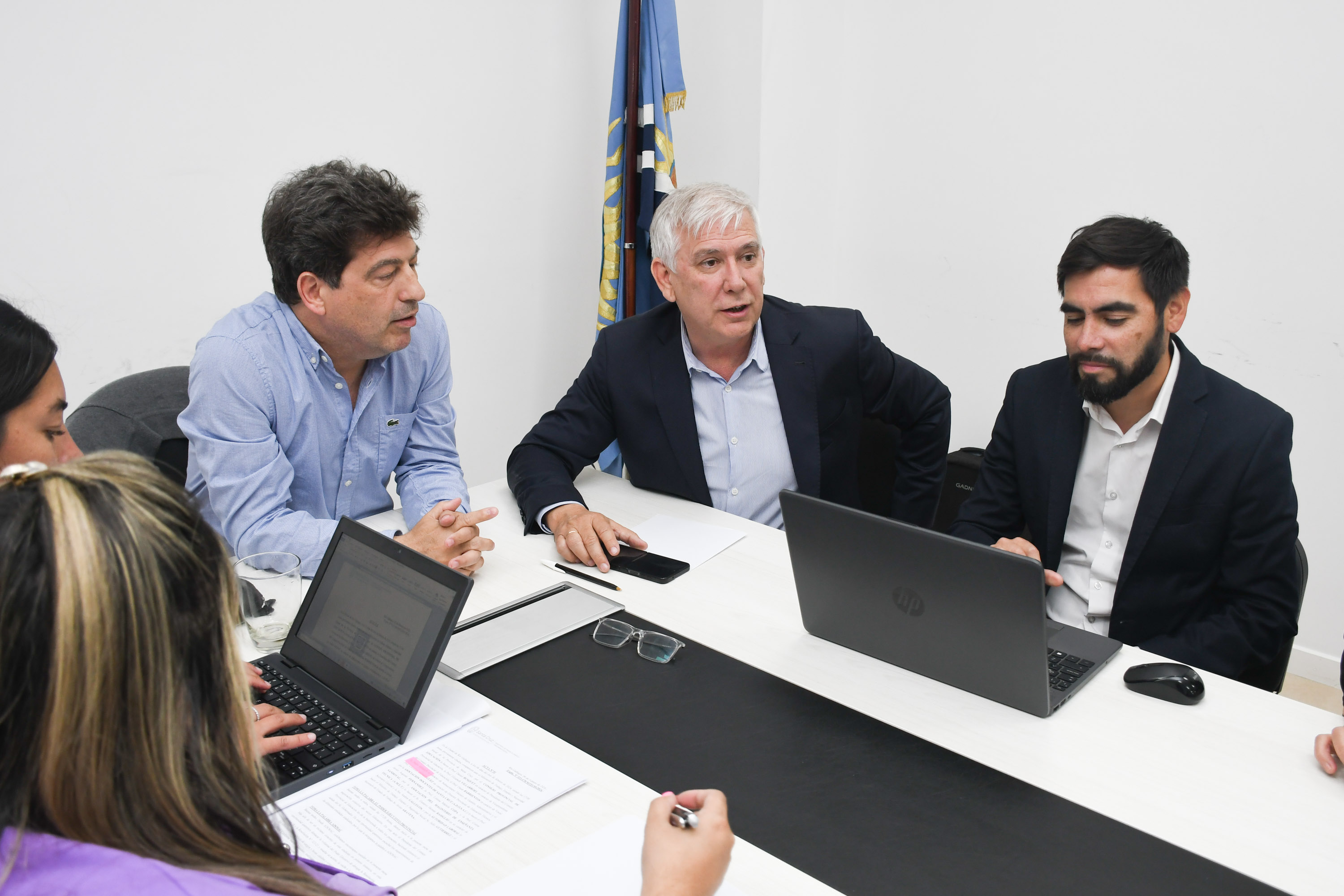 Servicios Públicos trabaja en la iluminación de la calle 22 de Río Gallegos