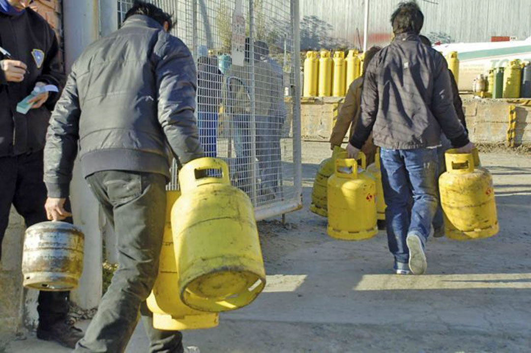 Ayuda a sectores vulnerables: ya se entregaron mas de 250 garrafas de gas y continúa la entrega 