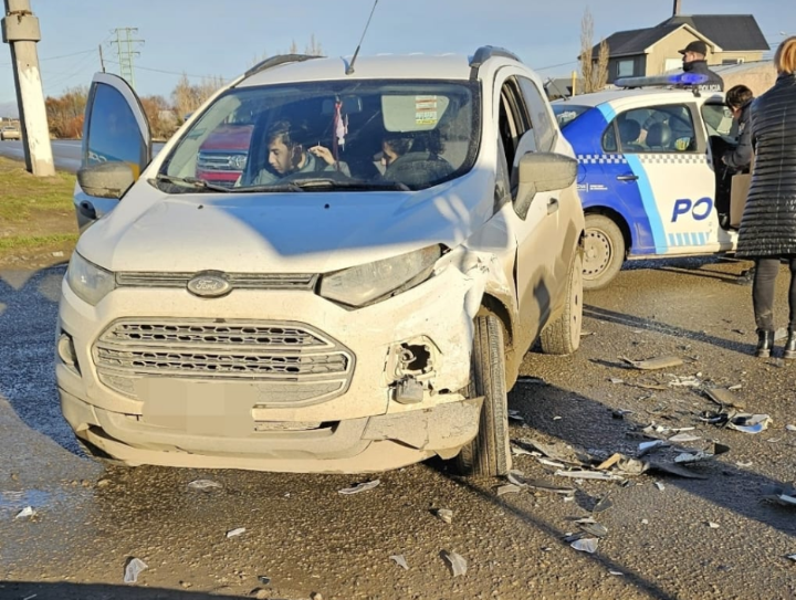 Choque en Av. San Martín e Italia: un menor fue trasladado por precaución