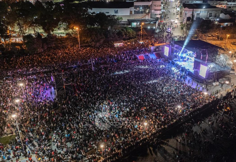 Cerca de 200 mil personas disfrutaron de los shows de la Feria del Libro en la costanera