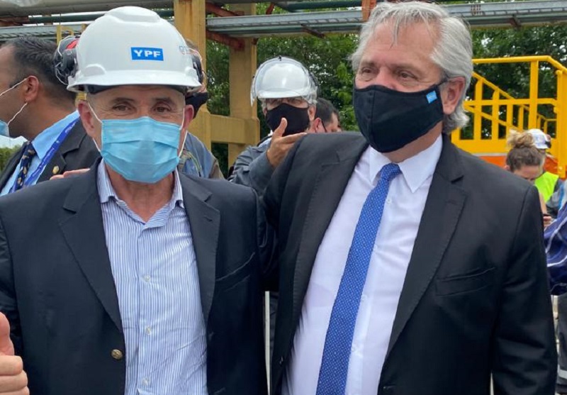 Llugdar presenció la inauguración de nuevas instalaciones de YPF